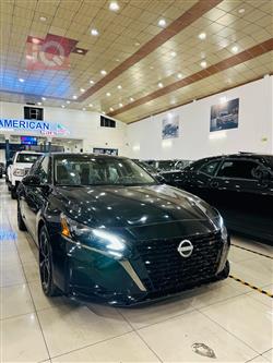 نيسان ألتيما